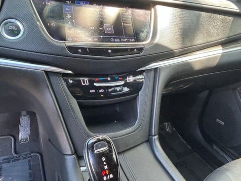 Used 2020 Cadillac XT5 Premium Luxury image 24
