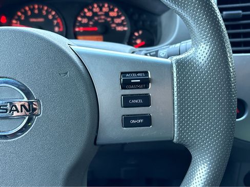 Used 2020 Nissan Frontier SV image 17