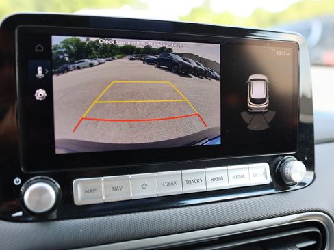 Used 2023 Hyundai Kona Limited w/ Cargo Package FWD image 24