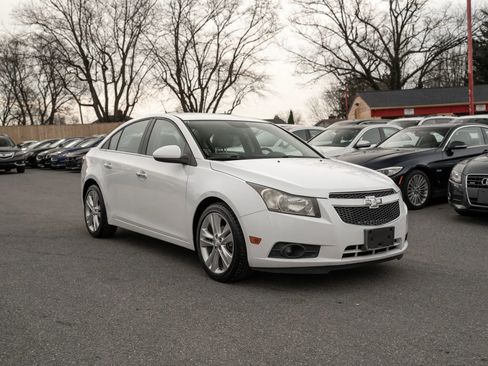 Used 2013 Chevrolet Cruze LTZ image 4