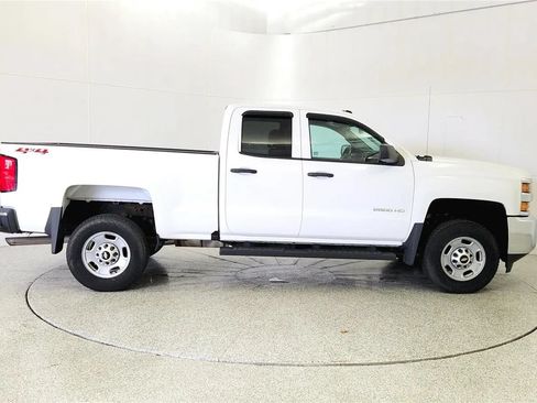 Used 2018 Chevrolet Silverado 2500 W/T w/ WT Convenience Package AWD/4WD image 8