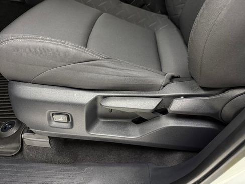 Used 2024 Toyota Tacoma SR image 27