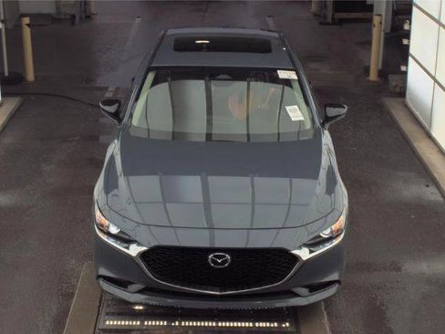 Used 2024 MAZDA MAZDA3 s image 2