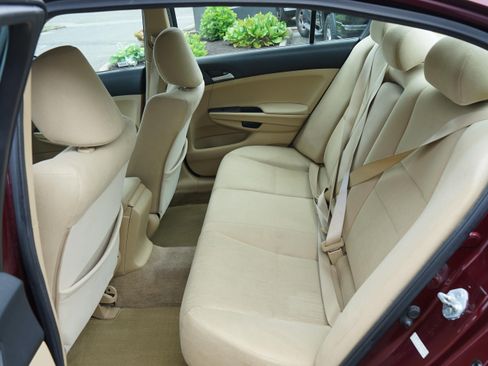 Used 2011 Honda Accord LX image 13