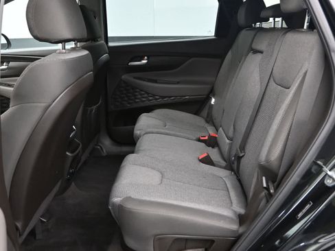 Used 2020 Hyundai Santa Fe SE image 12