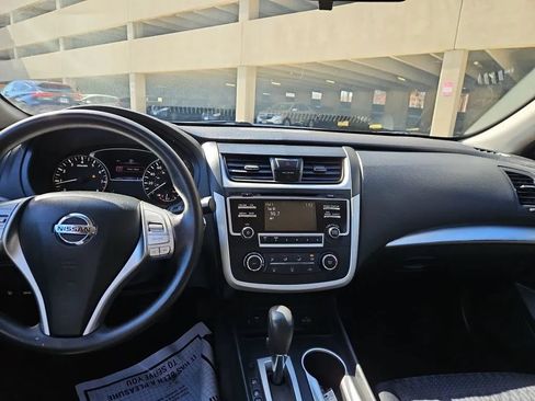 Used 2017 Nissan Altima 2.5 S w/ Power Driver Seat Package FWD image 12