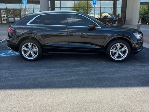 Used 2023 Audi Q8 Premium AWD/4WD image 7