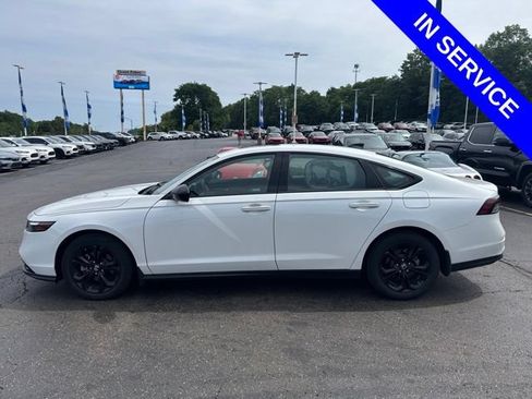 Used 2025 Honda Accord SE image 7