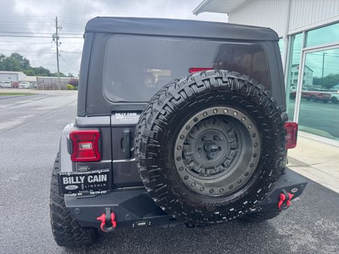 Used 2021 Jeep Wrangler Unlimited Rubicon AWD/4WD image 3