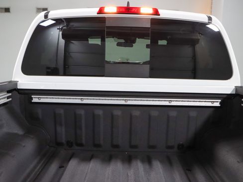 Used 2023 Nissan Frontier PRO-4X w/ Pro Convenience Package AWD/4WD image 30