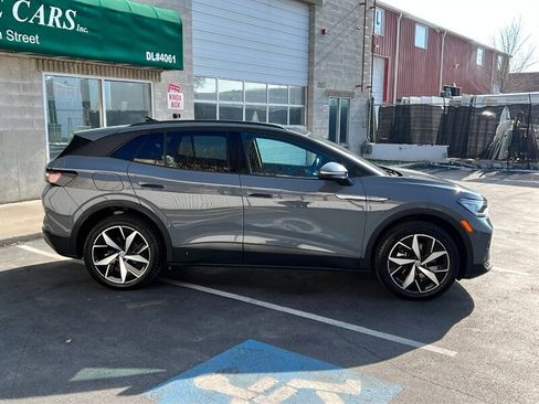 Used 2023 Volkswagen ID.4 Pro S image 9