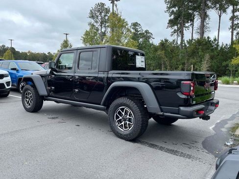 New 2025 Jeep Gladiator Rubicon image 35