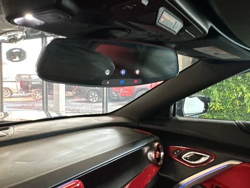 Used 2017 Chevrolet Camaro SS RWD image 21