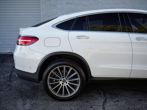 Used 2019 Mercedes-Benz GLC 300 4MATIC Coupe image 15
