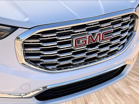 Used 2019 GMC Terrain Denali w/ Driver Alert Package II FWD image 25
