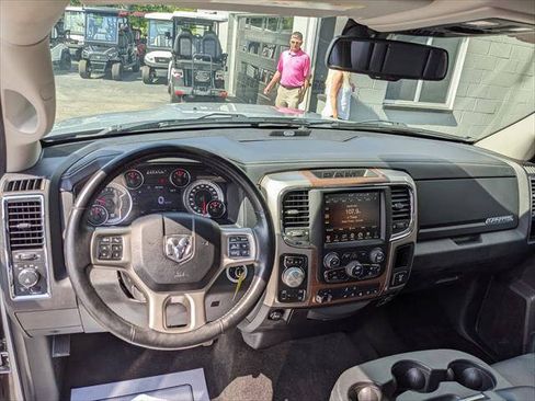 Used 2017 RAM 1500 Laramie AWD/4WD image 14