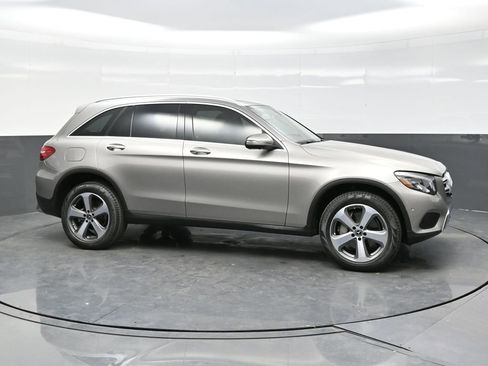 Used 2019 Mercedes-Benz GLC 300 4MATIC image 8