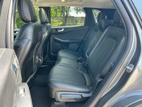 Used 2025 Ford Escape SE w/ PHEV Premium Package FWD image 26