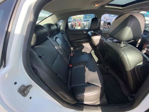 Used 2010 Chevrolet Impala LT w/ Luxury Edition Package FWD image 23