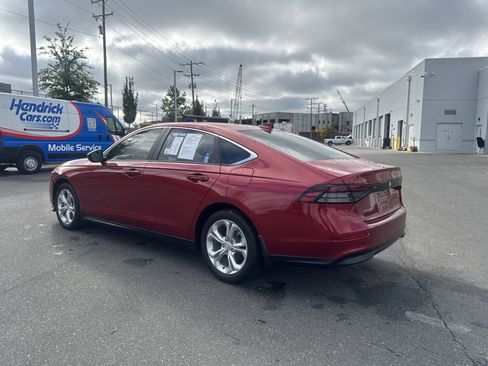 Used 2024 Honda Accord LX image 8