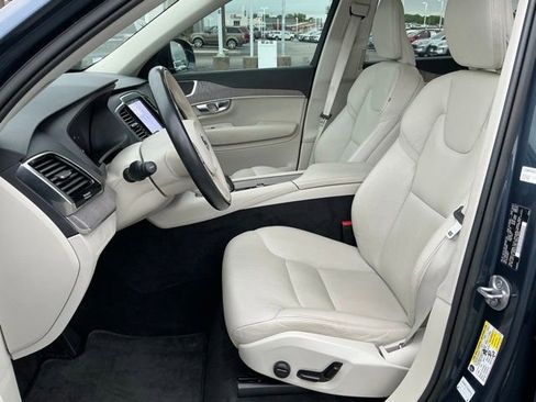 Used 2023 Volvo XC90 B6 Plus AWD/4WD image 17