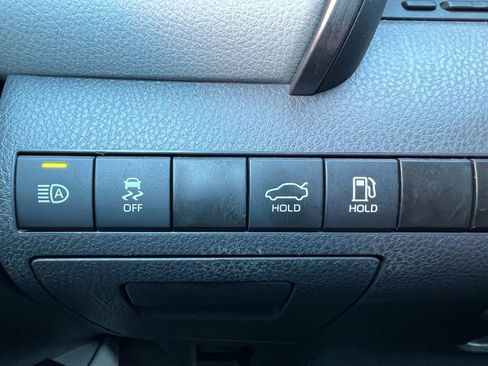 Used 2024 Toyota Camry LE image 31