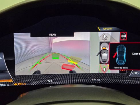 Used 2022 Ferrari Roma RWD image 38
