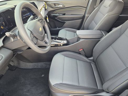 New 2026 Chevrolet Trax LT FWD image 13