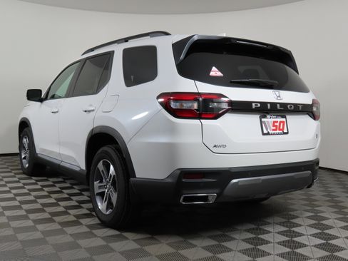 New 2026 Honda Pilot EX-L image 16
