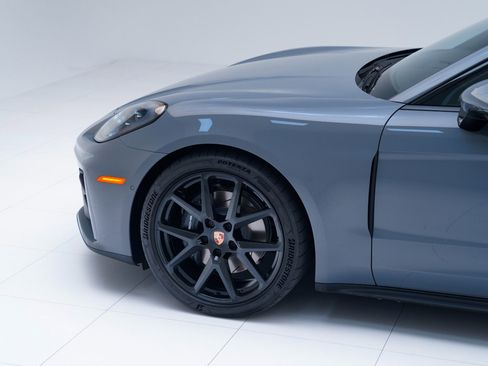 New 2026 Porsche Panamera image 11