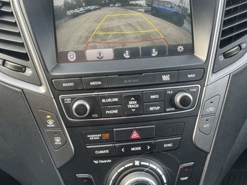 Used 2018 Hyundai Santa Fe Sport image 10