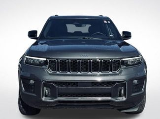 Used 2022 Jeep Grand Cherokee Overland AWD/4WD video 2