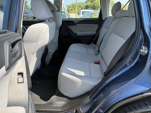 Used 2014 Subaru Forester 2.5i AWD/4WD image 4