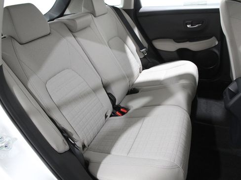 Used 2023 Honda HR-V LX image 17