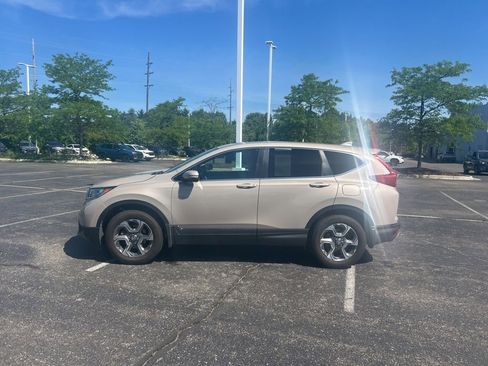 Used 2017 Honda CR-V EX-L image 2