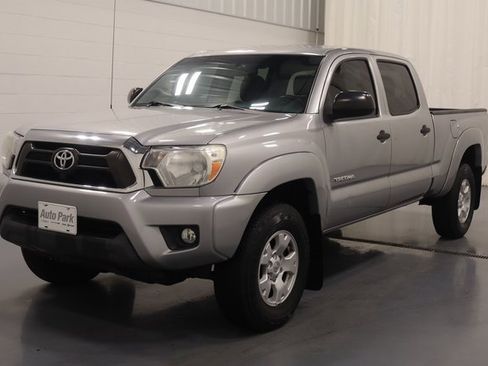 Used 2015 Toyota Tacoma 4x4 Double Cab image 6