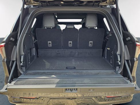 New 2025 Lincoln Navigator Reserve w/ Jet Appearance Package image 28