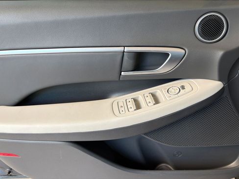 Used 2025 Hyundai Sonata SEL FWD image 20