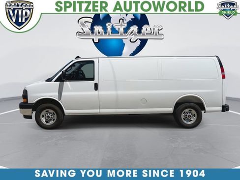 Used 2025 GMC Savana 2500 Extended w/ Driver Convenience Package RWD image 6