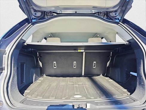 New 2025 Land Rover Discovery Sport S image 12