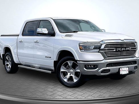 Used 2022 RAM 1500 Laramie AWD/4WD image 13