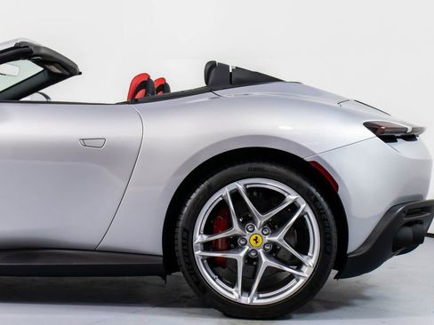 Certified 2025 Ferrari Roma Spider RWD image 27