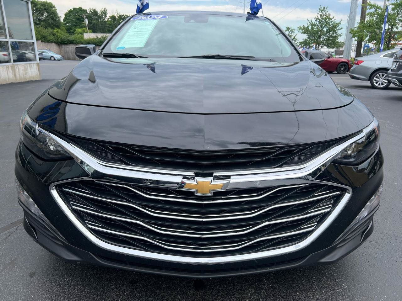 Used 2024 Chevrolet Malibu LT FWD image 9