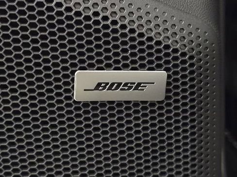 Certified 2025 Porsche Macan Turbo Electric image 17