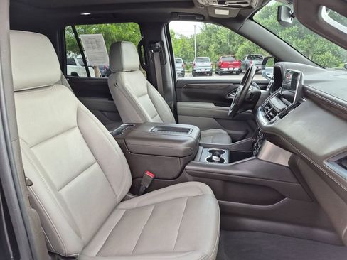 Used 2021 Chevrolet Tahoe Z71 w/ Luxury Package AWD/4WD image 42