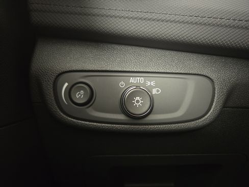 Certified 2025 Chevrolet TrailBlazer LT FWD image 24