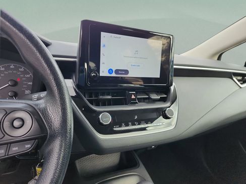 Used 2023 Toyota Corolla LE image 28