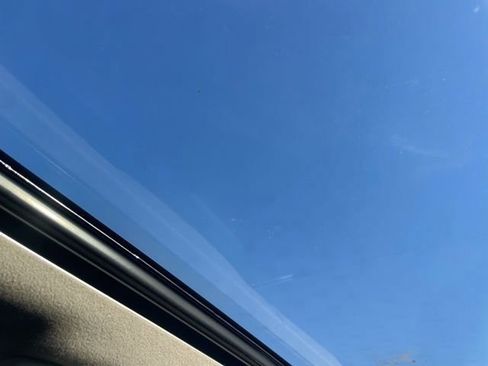 Used 2018 Toyota 4Runner SR5 AWD/4WD image 22