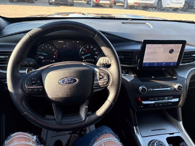 Used 2020 Ford Explorer XLT w/ Equipment Group 202A AWD/4WD image 10