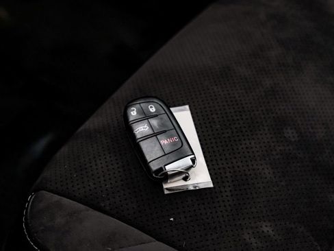 Used 2015 Dodge Challenger SRT w/ Technology Group image 64